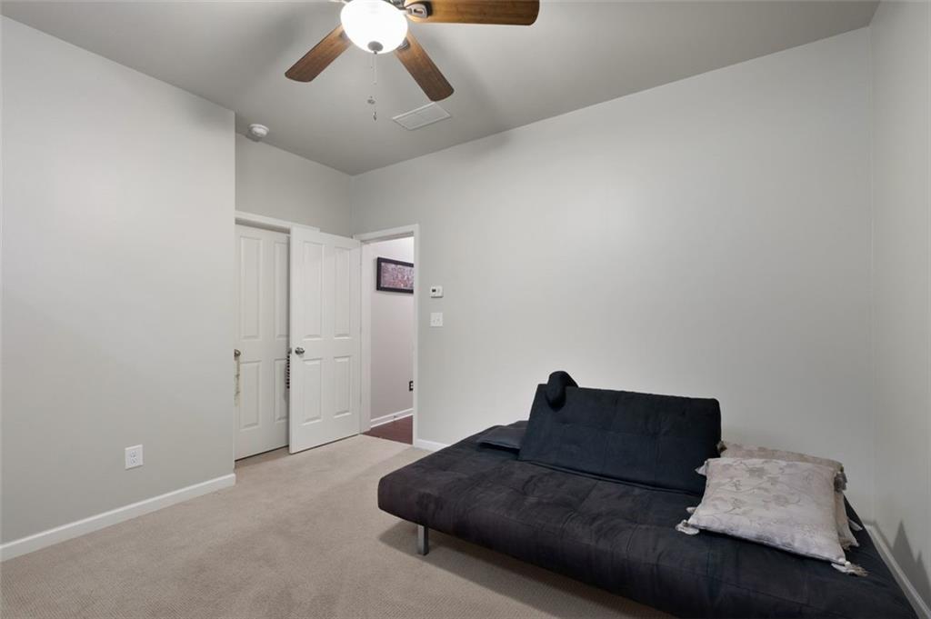 1222 LAVISTA Circle NE