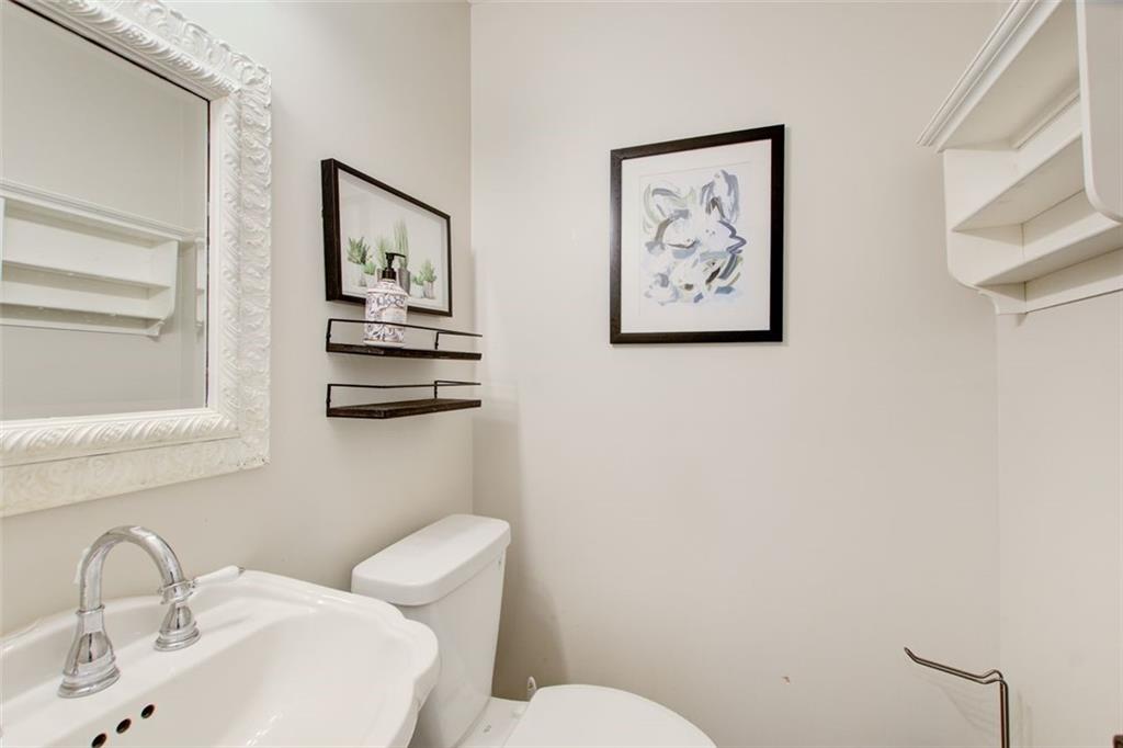 1105 CLAIREMONT Avenue