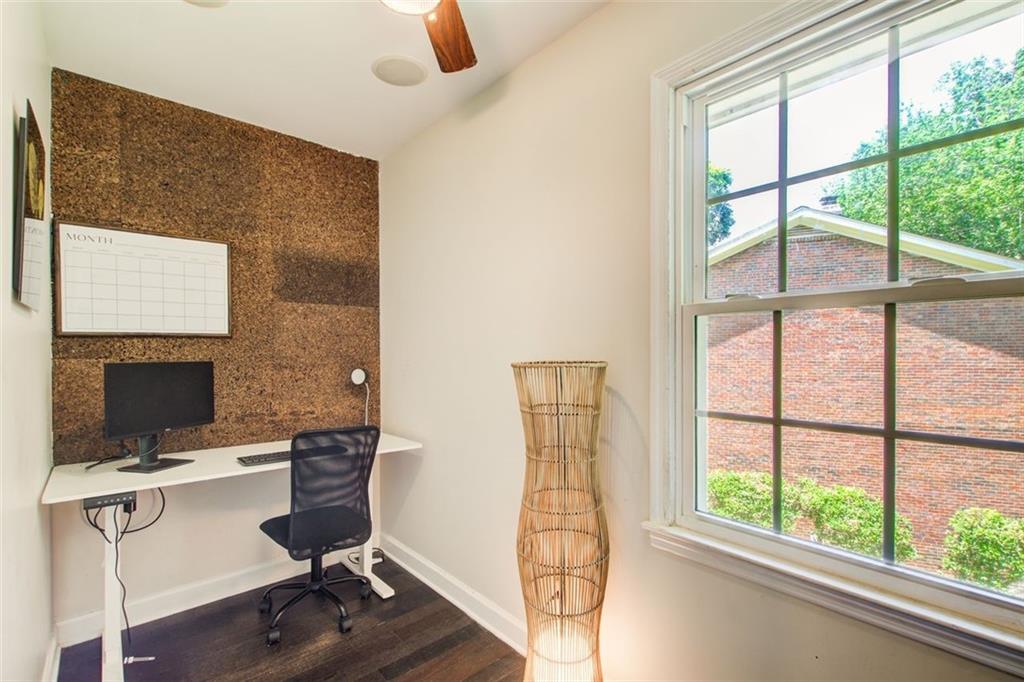 1105 CLAIREMONT Avenue