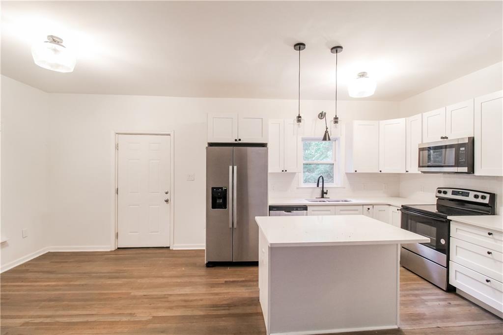 1070 4th Street NW