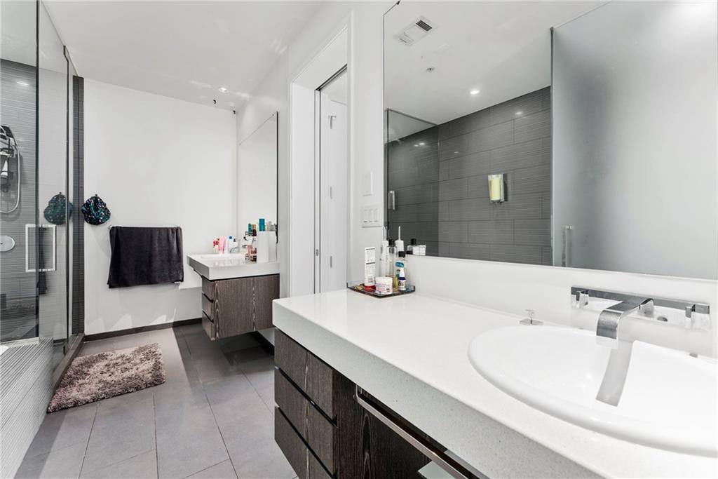 45 IVAN ALLEN JR Boulevard NW Unit 1908