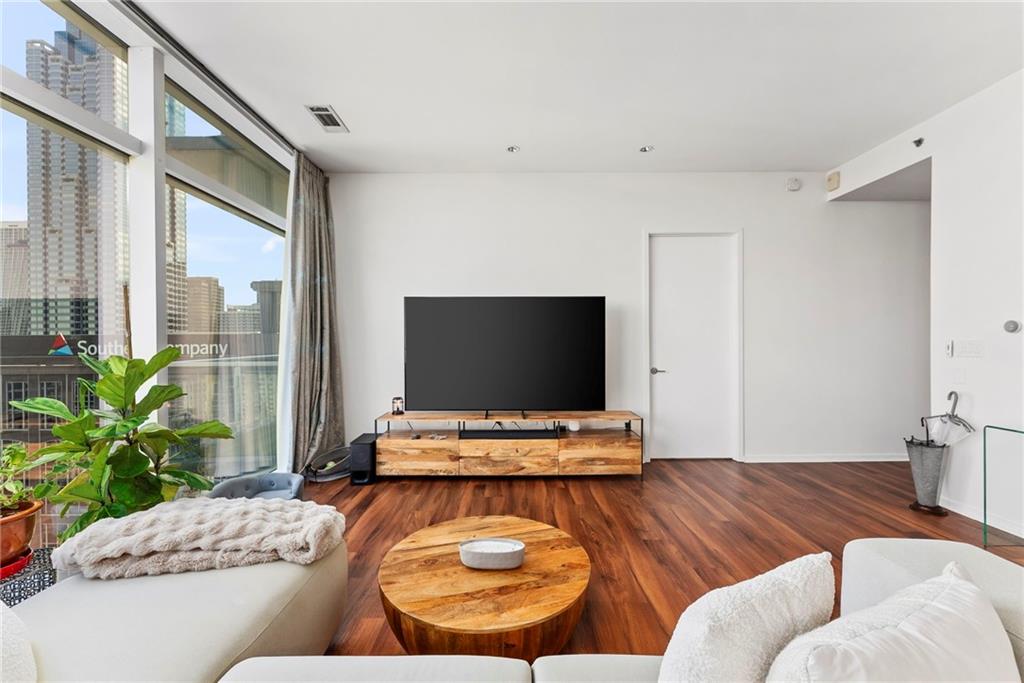 45 IVAN ALLEN JR Boulevard NW Unit 1908