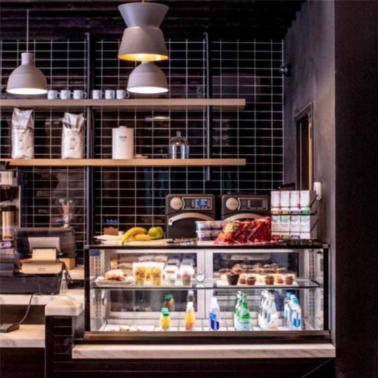 45 IVAN ALLEN JR Boulevard NW Unit 1908