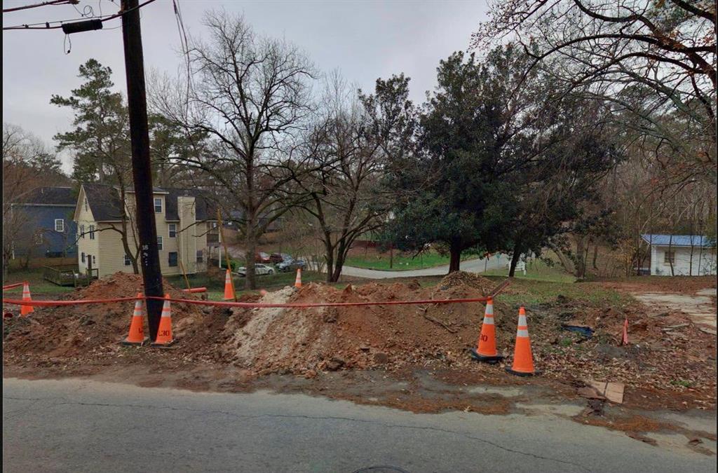 1042 HIGHTOWER Road NW