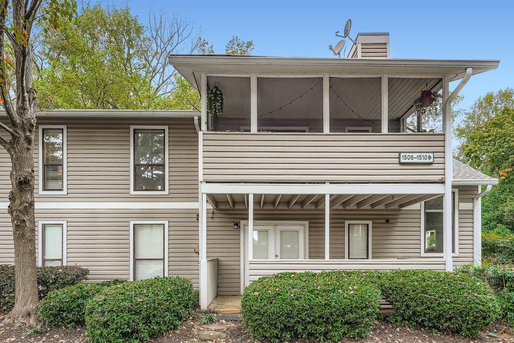 1507 WYNNES RIDGE Circle SE