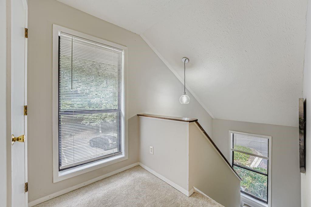 1507 WYNNES RIDGE Circle SE