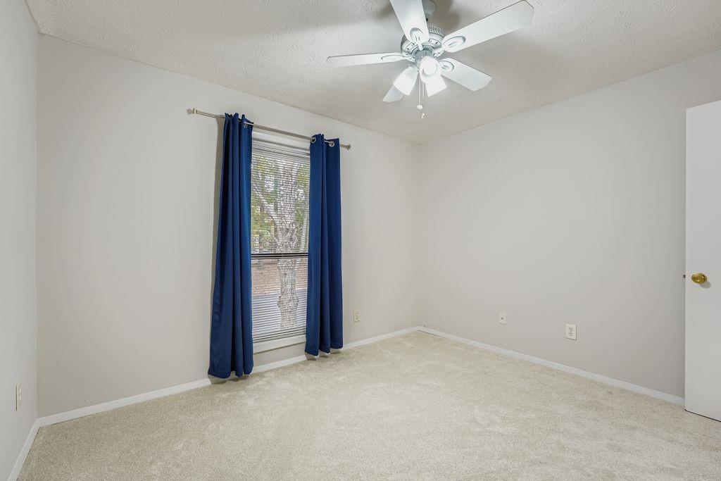 1507 WYNNES RIDGE Circle SE