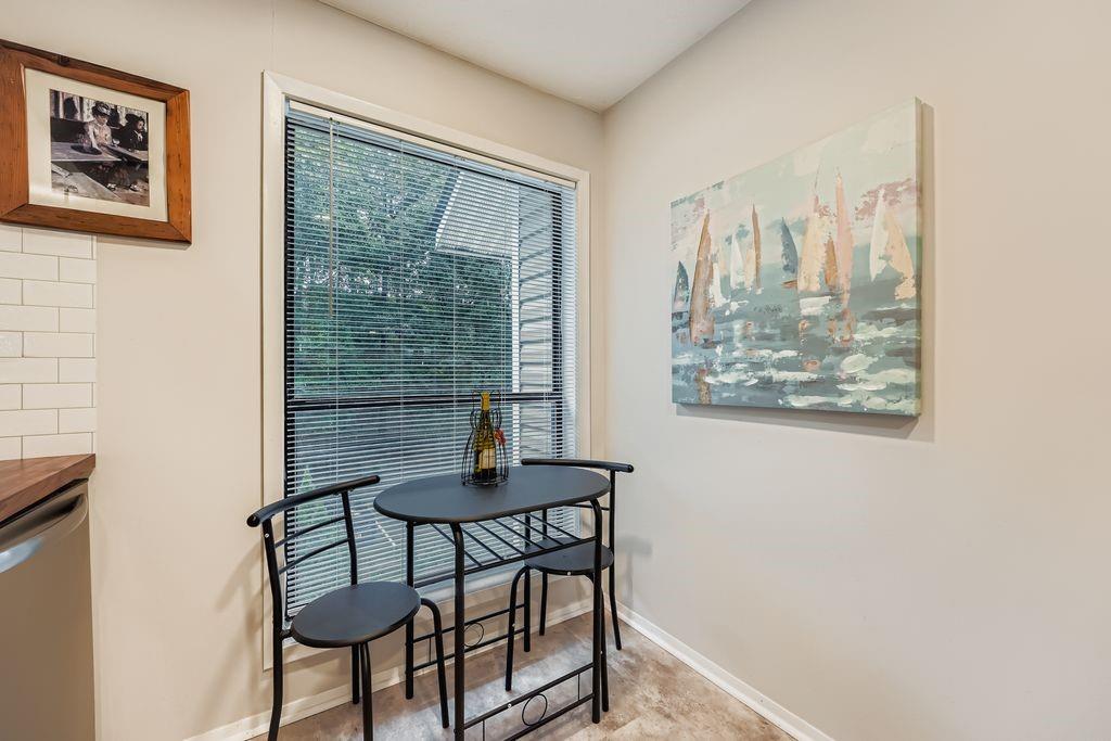 1507 WYNNES RIDGE Circle SE