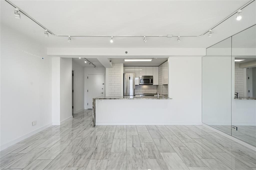 620 PEACHTREE Street NE Unit 707