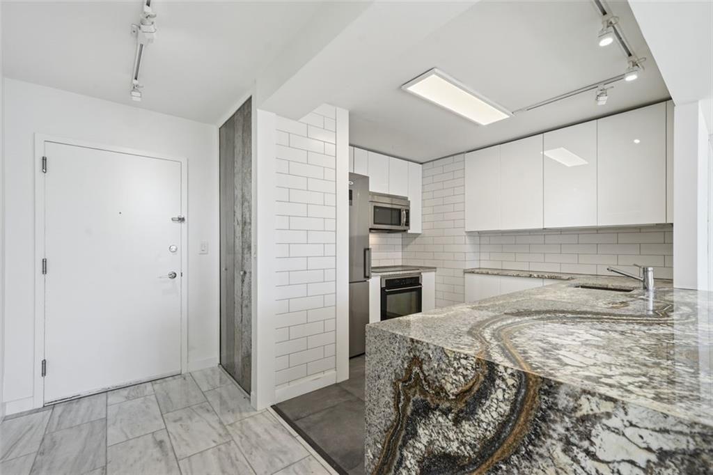 620 PEACHTREE Street NE Unit 707