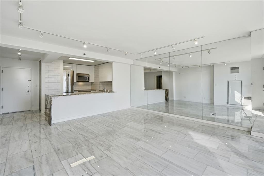 620 PEACHTREE Street NE Unit 707