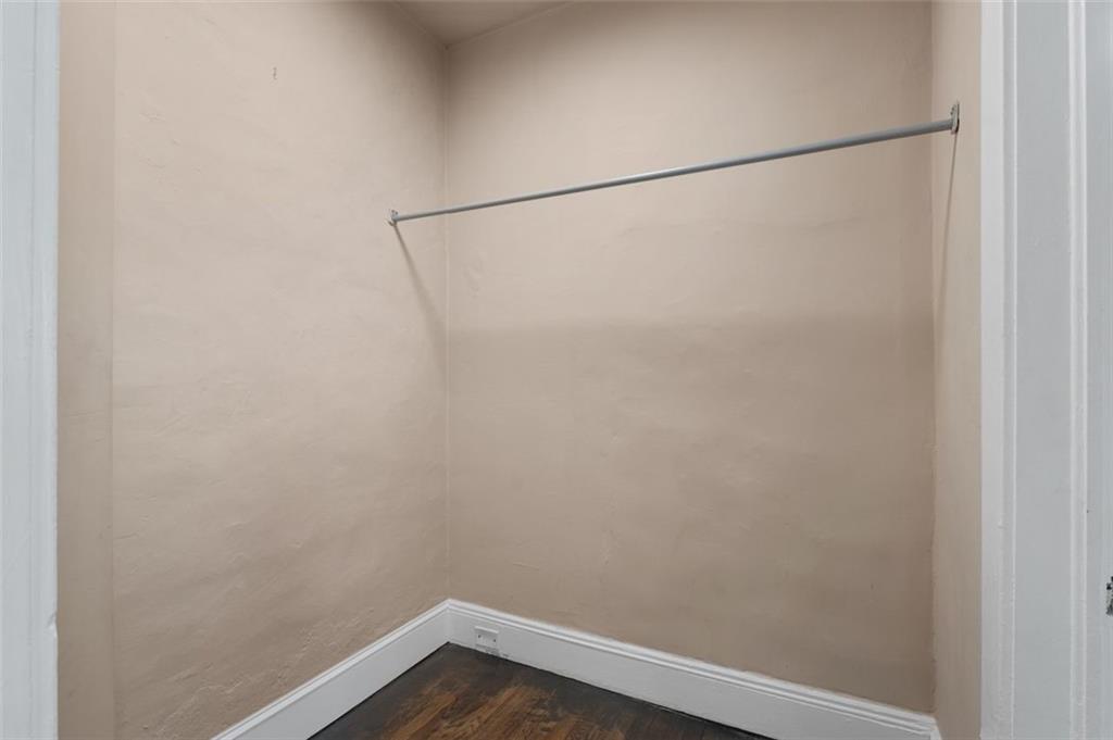 1527 OLYMPIAN Way SW