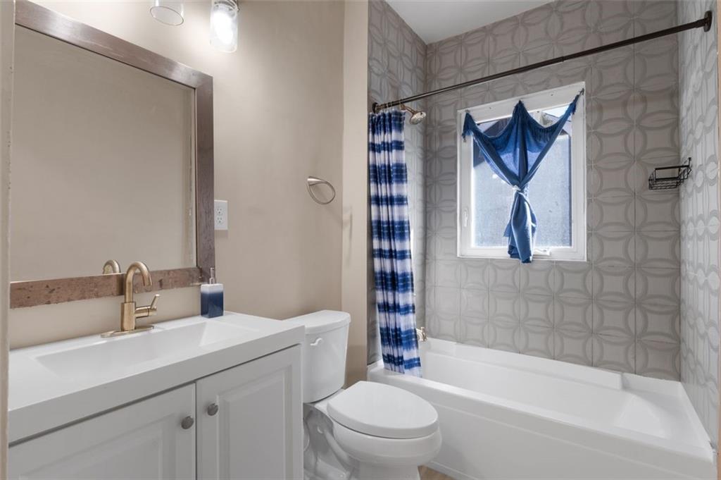 1527 OLYMPIAN Way SW