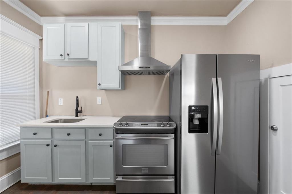 1527 OLYMPIAN Way SW