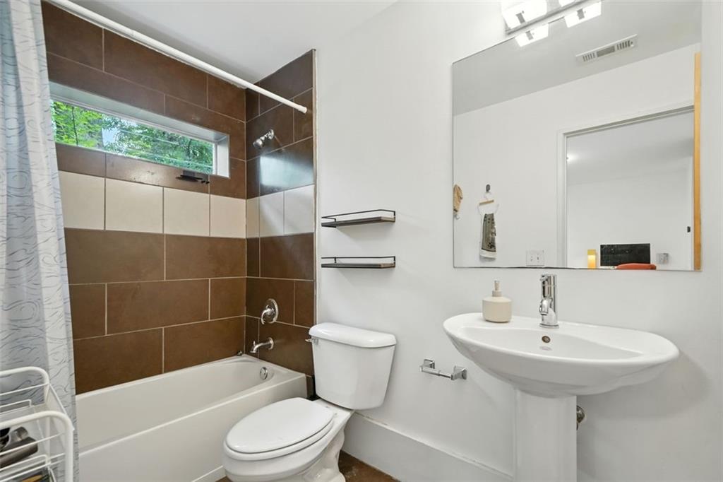 100 Moreland Avenue SE Unit J