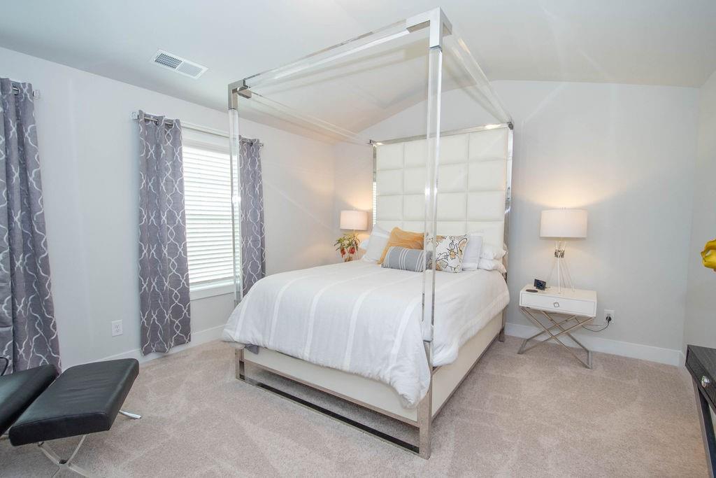 449 Saddleridge Trail