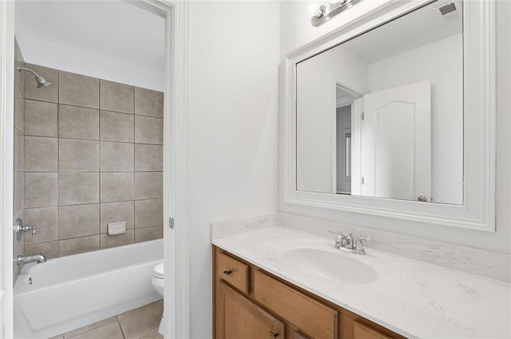 400 KENDRICK Terrace SW