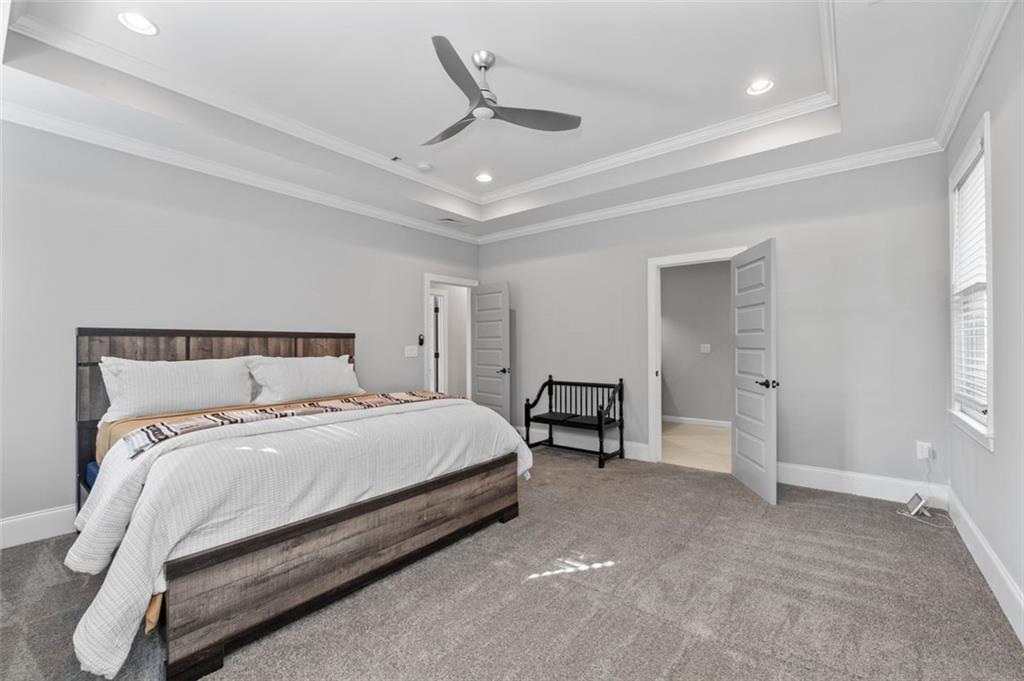 1070 LUCILE Avenue SW