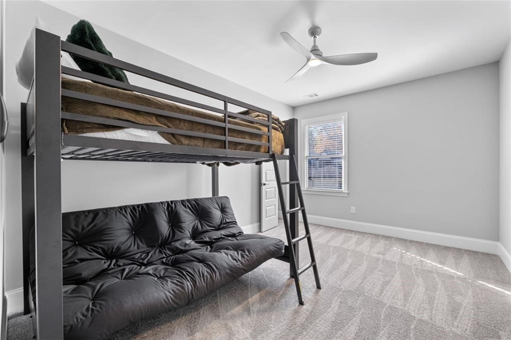 1070 LUCILE Avenue SW