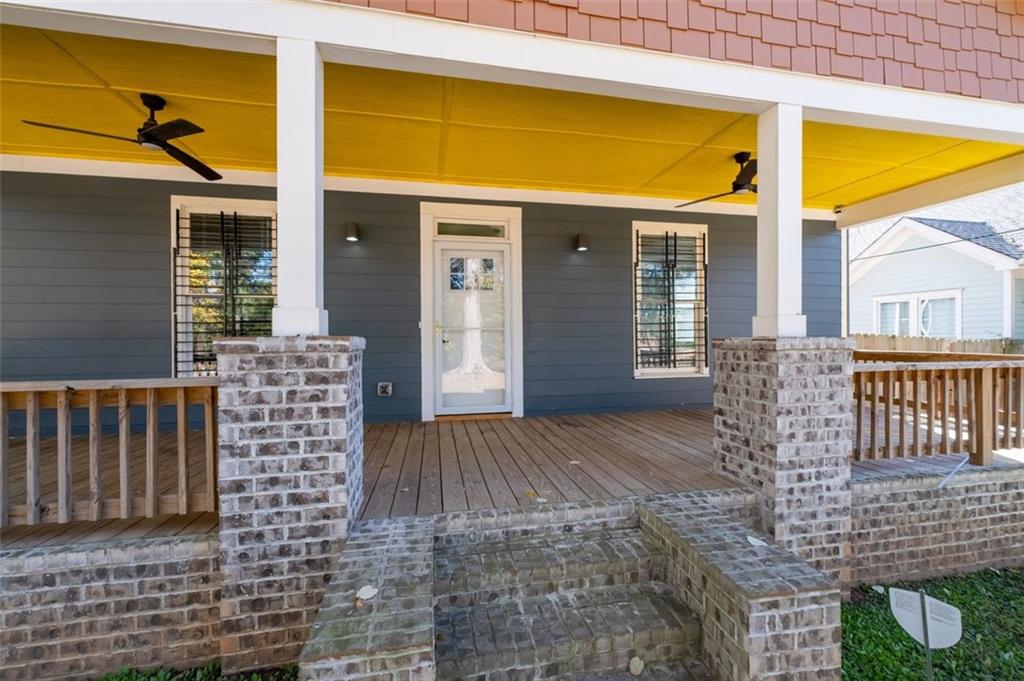 1070 LUCILE Avenue SW