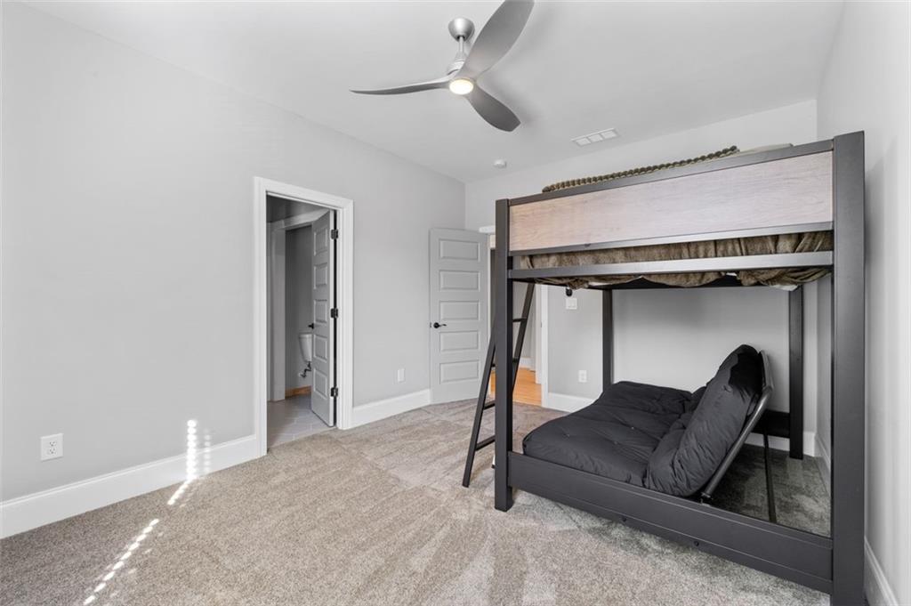 1070 LUCILE Avenue SW