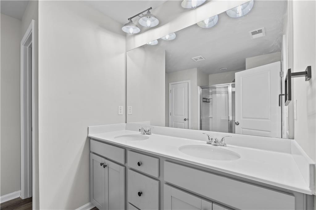 3619 HAWTHORNE Terrace