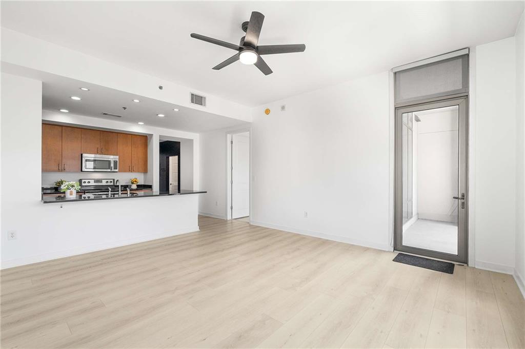 565 Peachtree Street NE Unit 1005