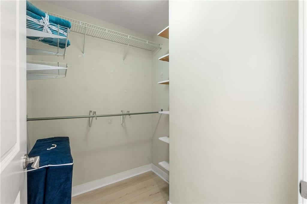 565 Peachtree Street NE Unit 1005