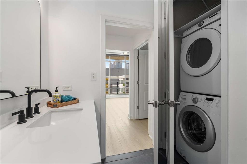 565 Peachtree Street NE Unit 1005