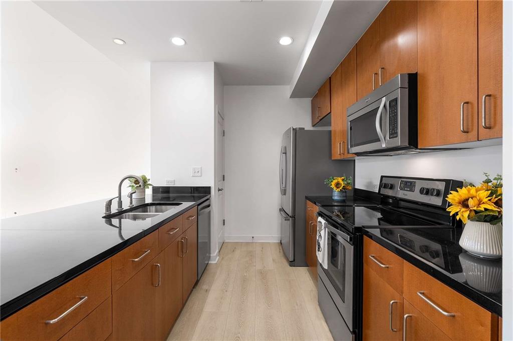 565 Peachtree Street NE Unit 1005