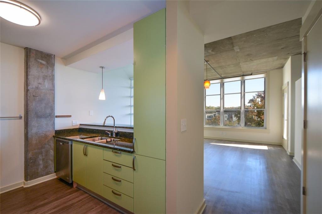 245 N HIGHLAND Avenue NE Unit 402