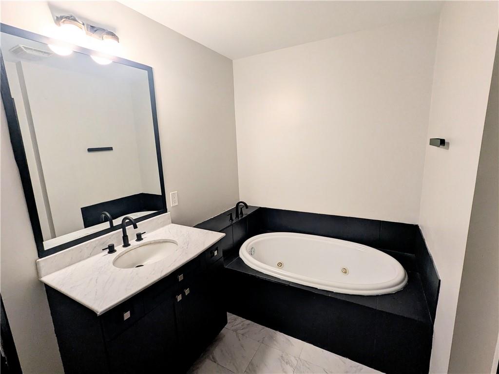 57 FORSYTH Street NW Unit 3B