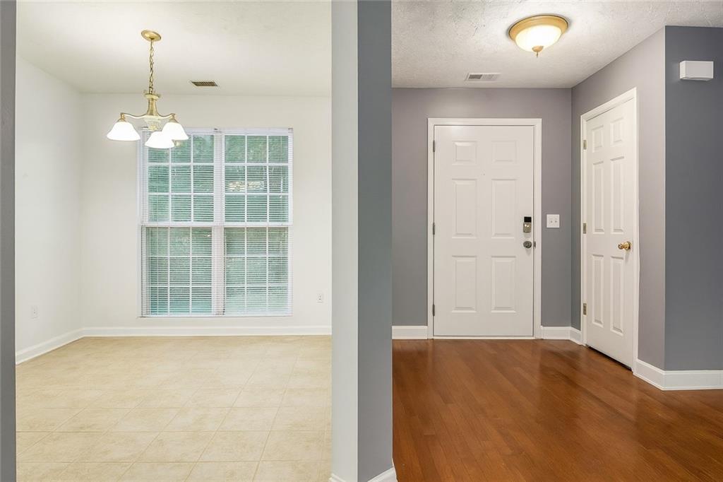 338 Saratoga Place