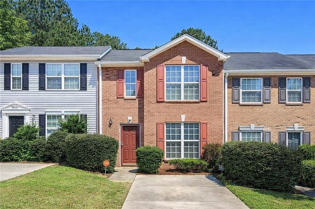 338 Saratoga Place