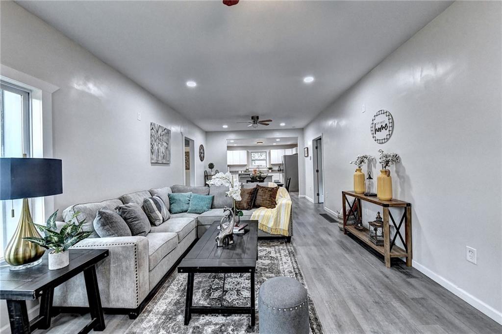 1233 OAKLAND Drive SW