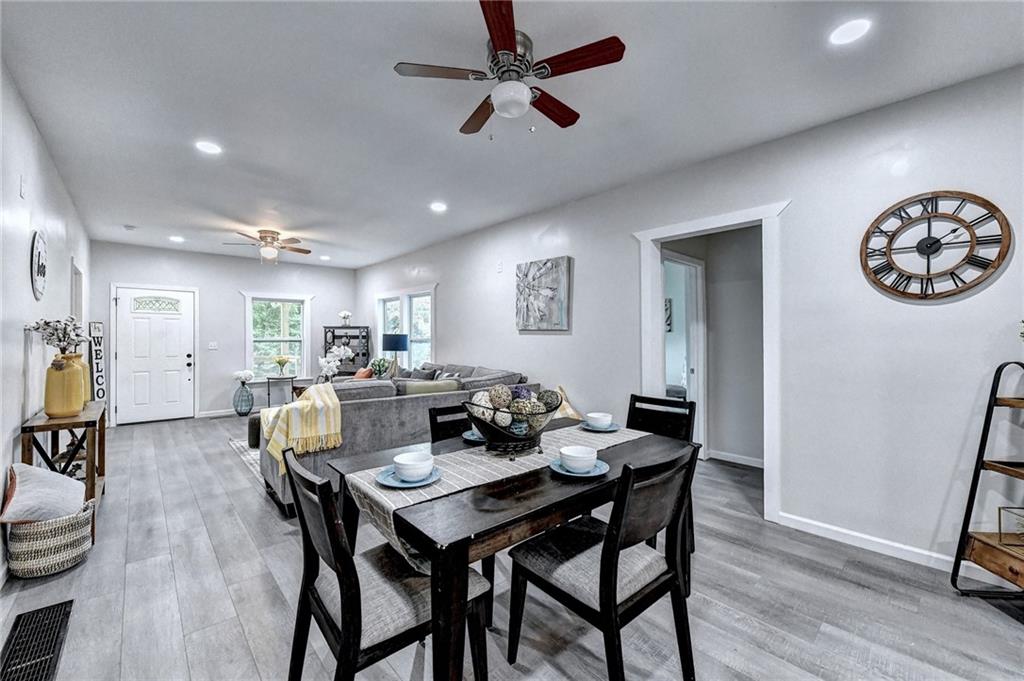 1233 OAKLAND Drive SW