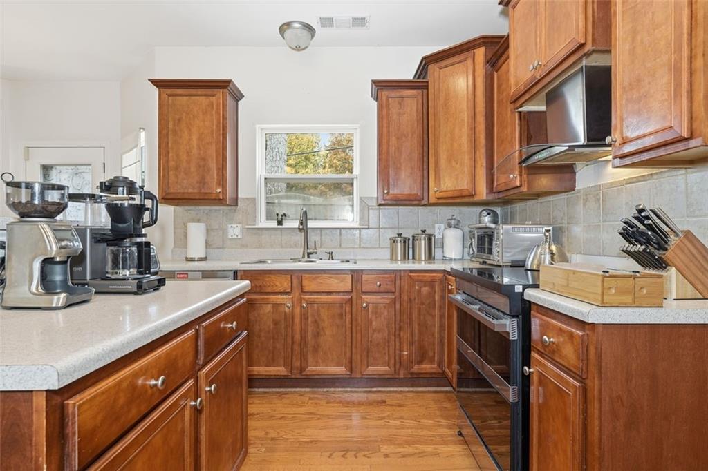 583 CROSSWINDS Circle