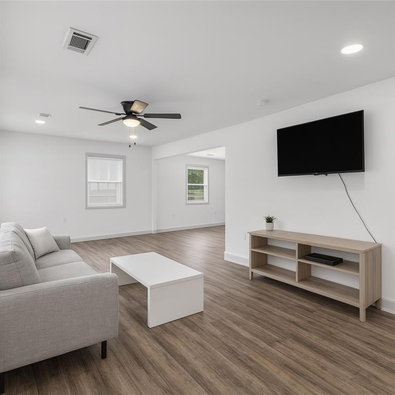 2178 Penelope Street