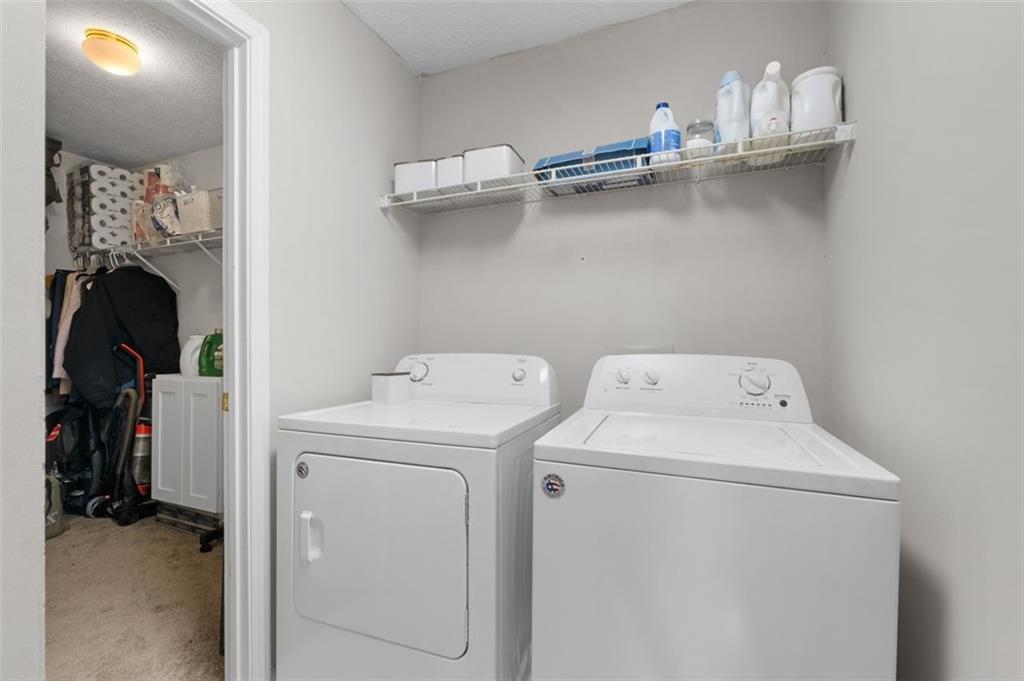 3962 LULLWATER MAIN NW