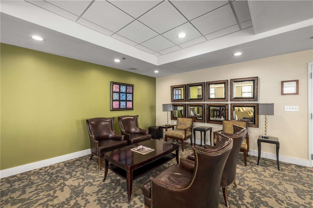 565 Peachtree Street NE Unit 1206