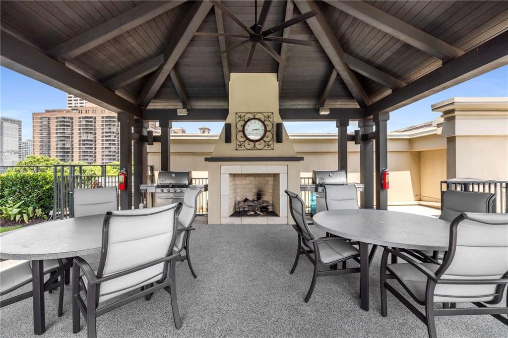 565 Peachtree Street NE Unit 1206