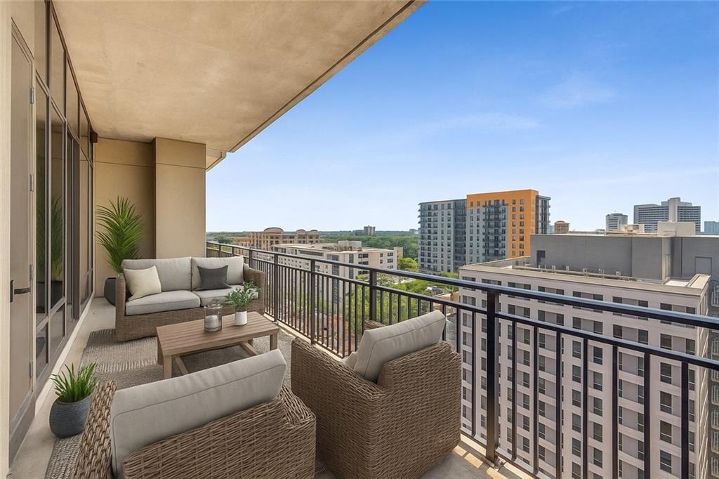 565 Peachtree Street NE Unit 1206