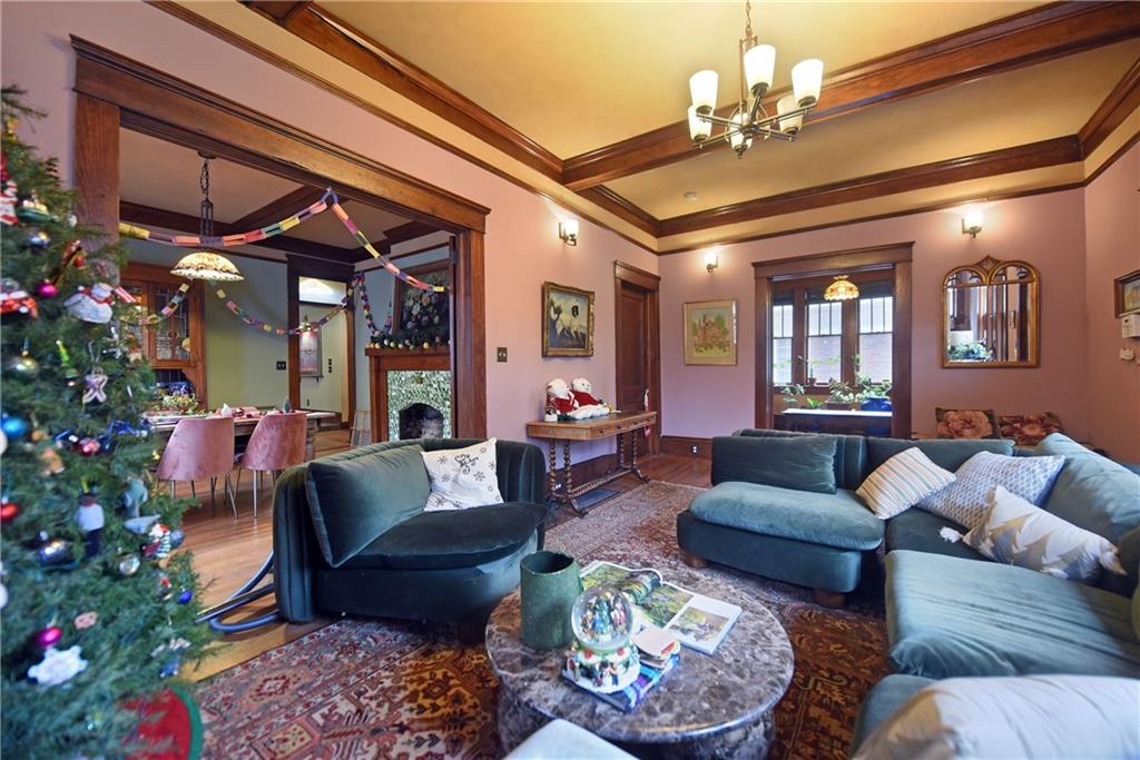 1540 ROGERS Avenue SW