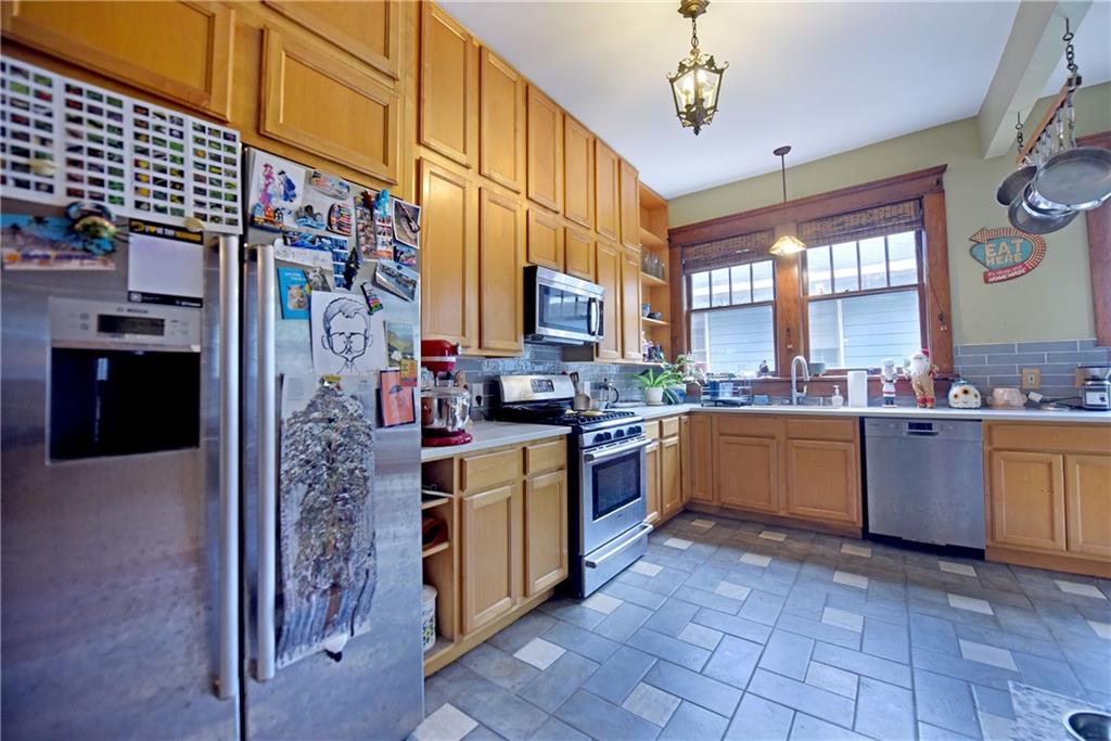 1540 ROGERS Avenue SW