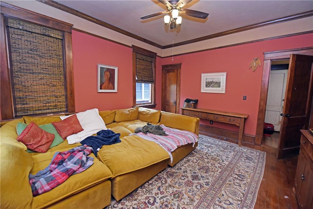 1540 ROGERS Avenue SW