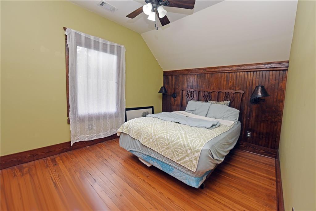 1540 ROGERS Avenue SW