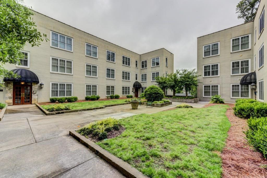 28 Collier Road NW Unit 11