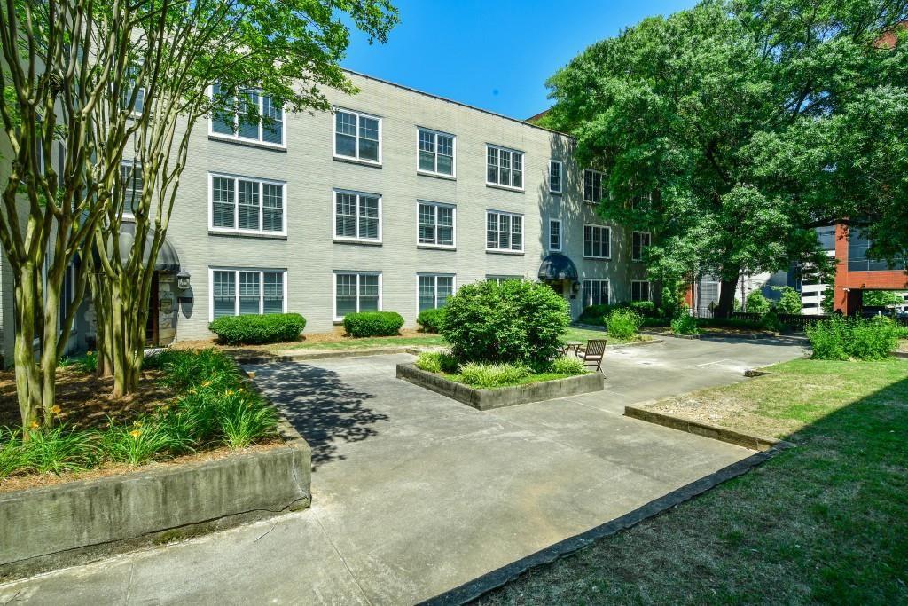 28 Collier Road NW Unit 11