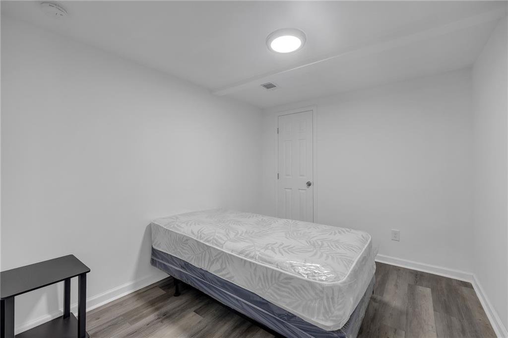 344 E RHINEHILL Road SE