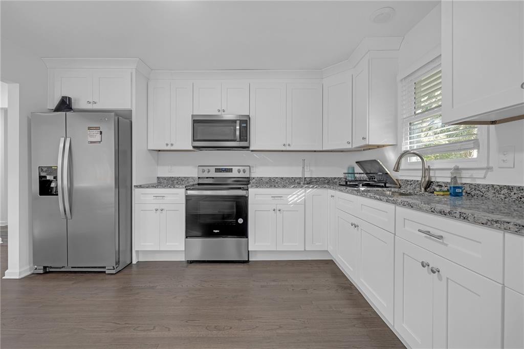 344 E RHINEHILL Road SE